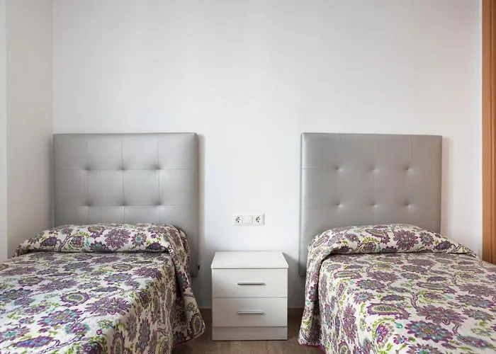 Amplio Cerca Del Centro * كونيل ذي لا فرونتيرا